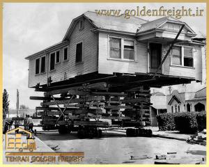 تصویری جالب از جابجایی یک خانه در قدیم تصویری جالب از جابجایی یک خانه در قدیم